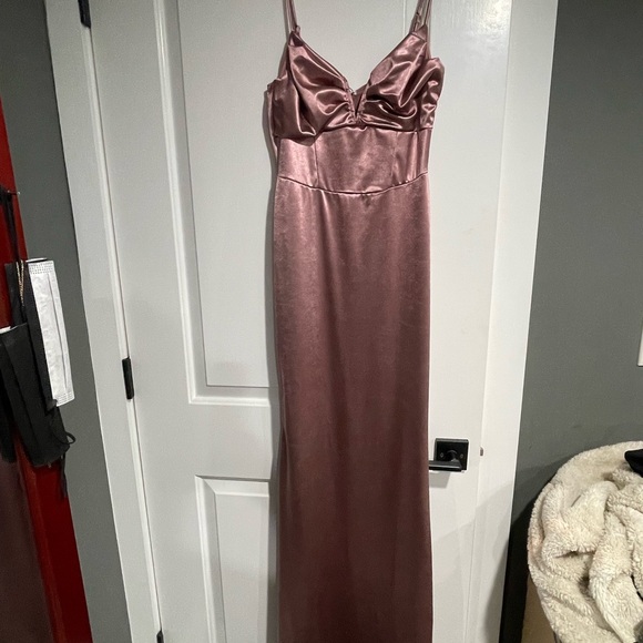 NWT fashion nova mermaid dress size medium ROSE color - Picture 2 of 7